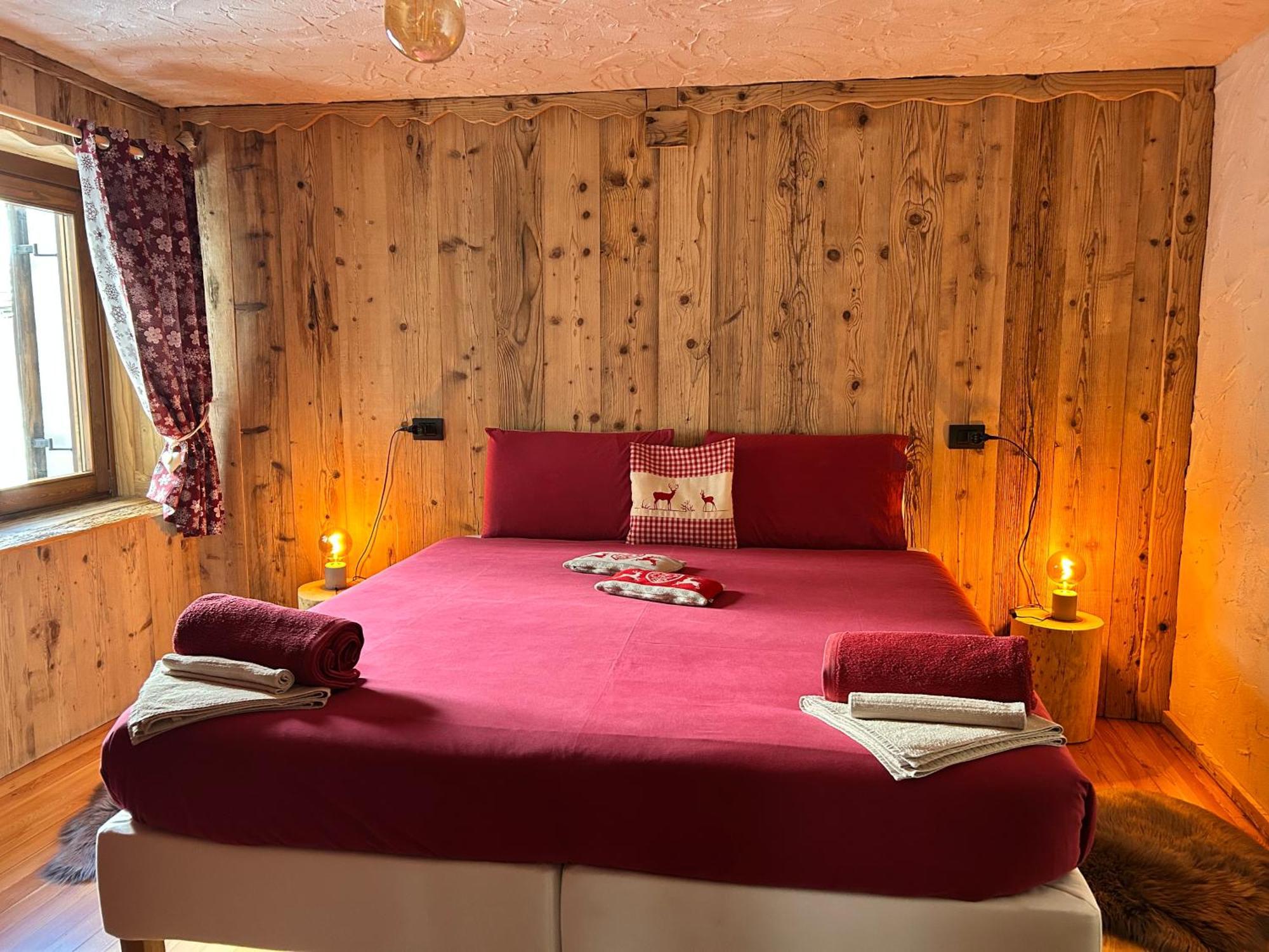 Maison Rongier Nel Centro Di Cogne Buitenkant foto